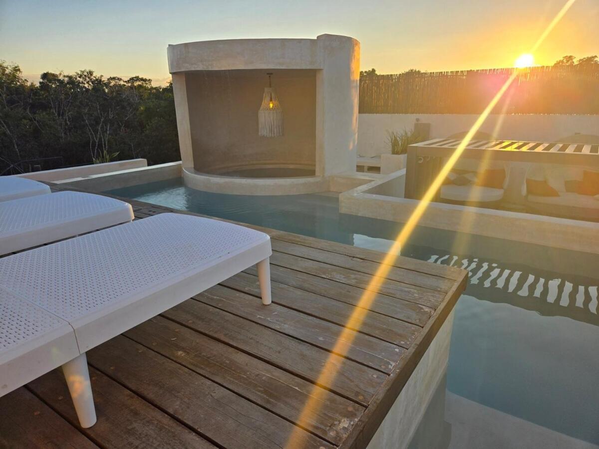 Brand New Penthouse Jungle Views 2 Bdr Sleeps 6 Holiday home *