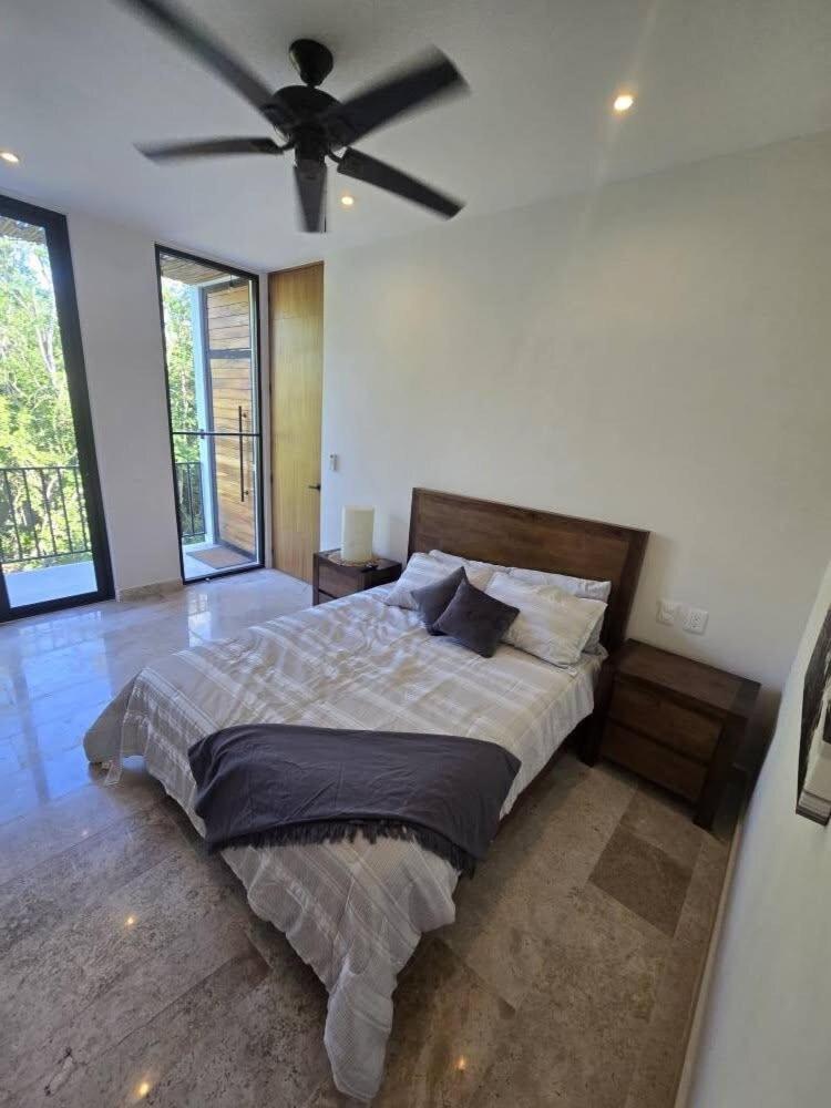 Holiday home Brand New Penthouse Jungle Views 2 Bdr Sleeps 6