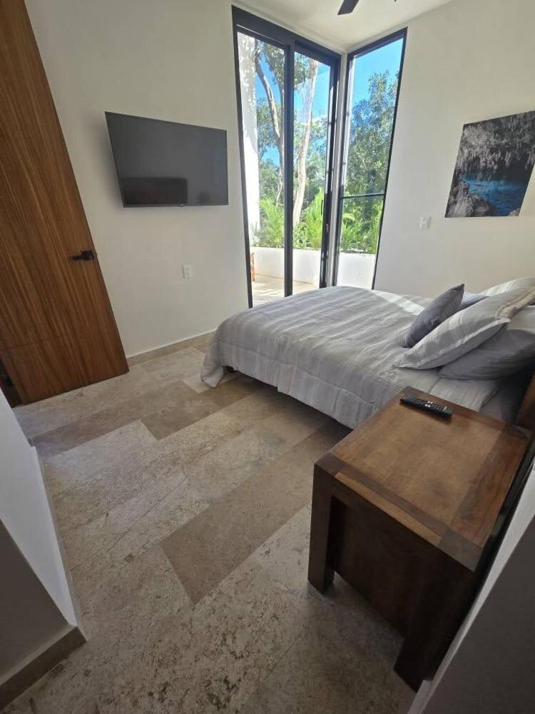 Brand New Penthouse Jungle Views 2 Bdr Sleeps 6