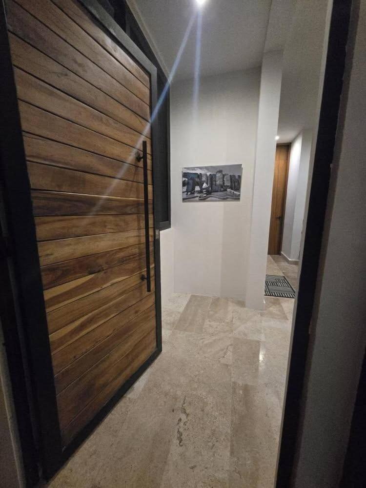 Brand New Penthouse Jungle Views 2 Bdr Sleeps 6 *